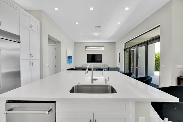 9081 Chauvet Way, Boca Raton, FL 33496