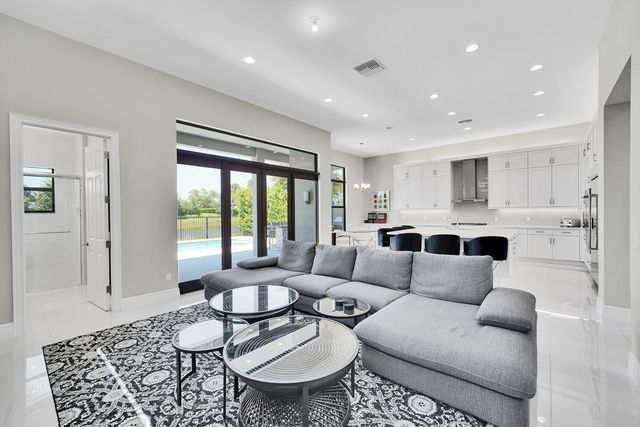 9081 Chauvet Way, Boca Raton, FL 33496