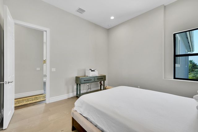 9081 Chauvet Way, Boca Raton, FL 33496