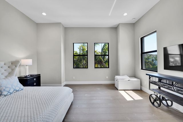 9081 Chauvet Way, Boca Raton, FL 33496