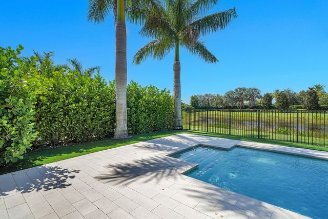 9081 Chauvet Way, Boca Raton, FL 33496