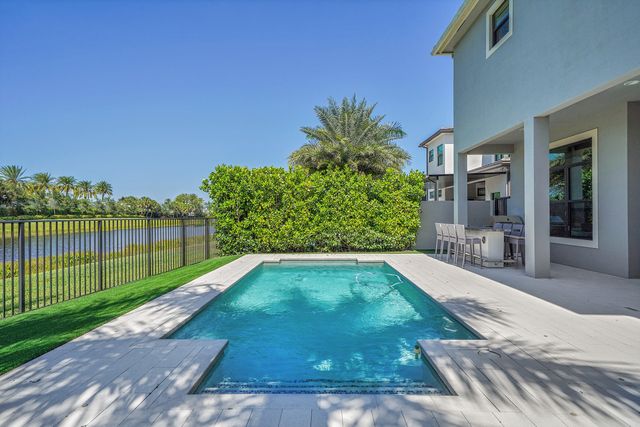 9081 Chauvet Way, Boca Raton, FL 33496