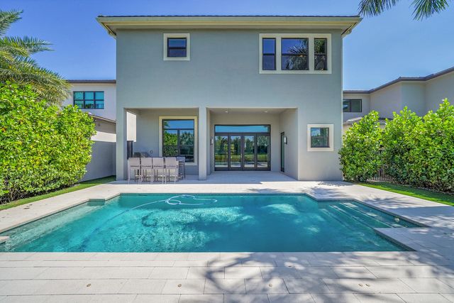 9081 Chauvet Way, Boca Raton, FL 33496