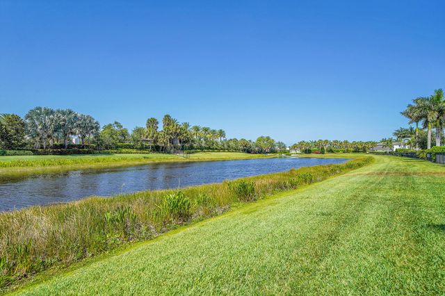 9081 Chauvet Way, Boca Raton, FL 33496