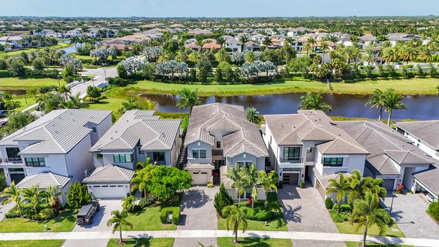 9081 Chauvet Way, Boca Raton, FL 33496