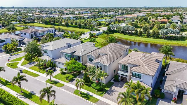 9081 Chauvet Way, Boca Raton, FL 33496