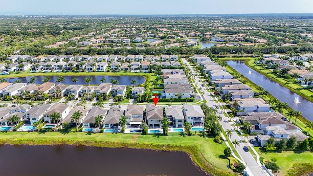 9081 Chauvet Way, Boca Raton, FL 33496