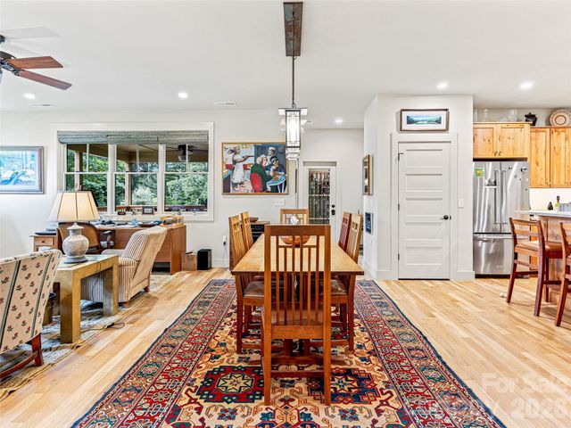 37 Ashe Park Circle, Asheville, NC 28806
