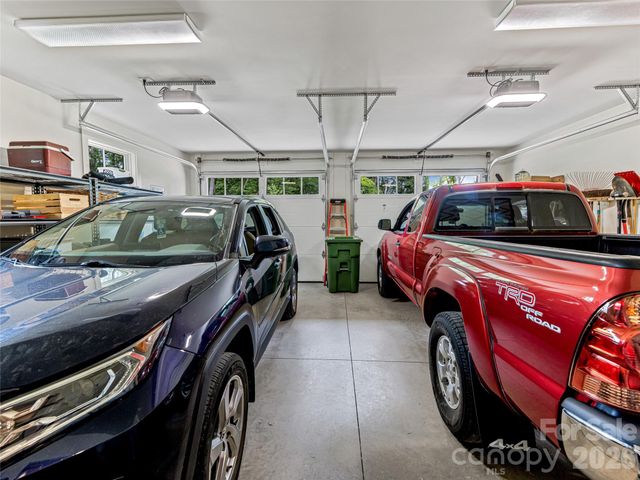 37 Ashe Park Circle, Asheville, NC 28806
