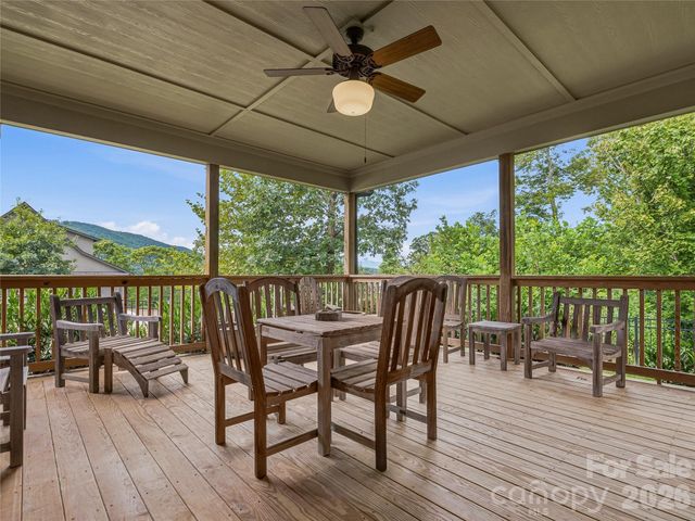 37 Ashe Park Circle, Asheville, NC 28806