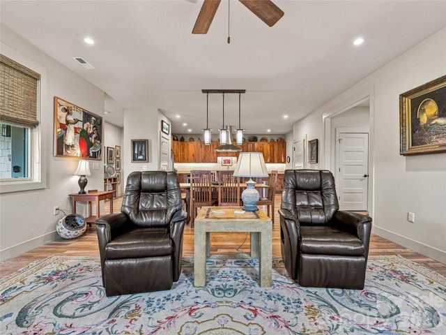 37 Ashe Park Circle, Asheville, NC 28806