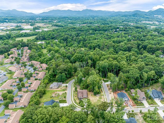 37 Ashe Park Circle, Asheville, NC 28806