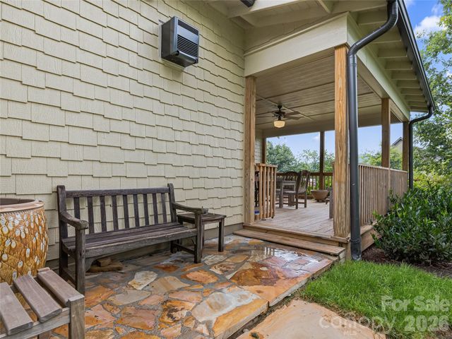 37 Ashe Park Circle, Asheville, NC 28806