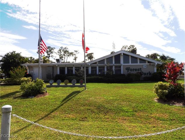 227 Shrub LN N, North Fort Myers, FL 33917