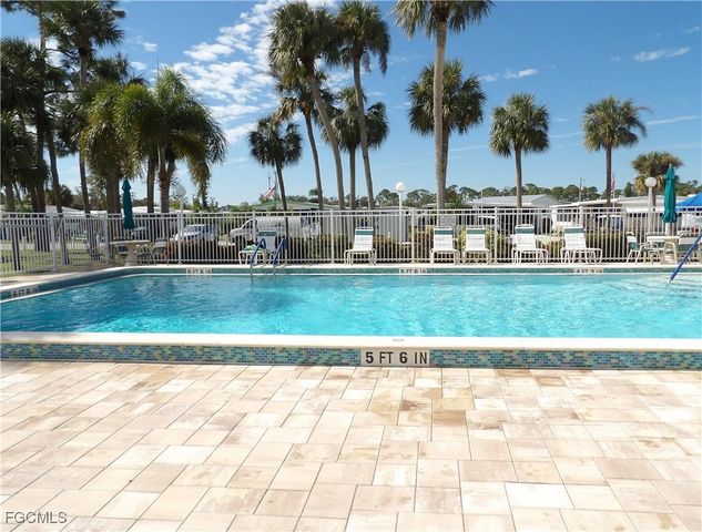 227 Shrub LN N, North Fort Myers, FL 33917