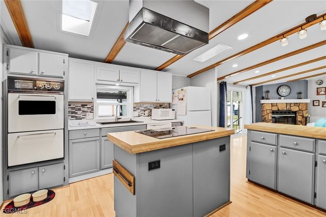 227 Shrub LN N, North Fort Myers, FL 33917