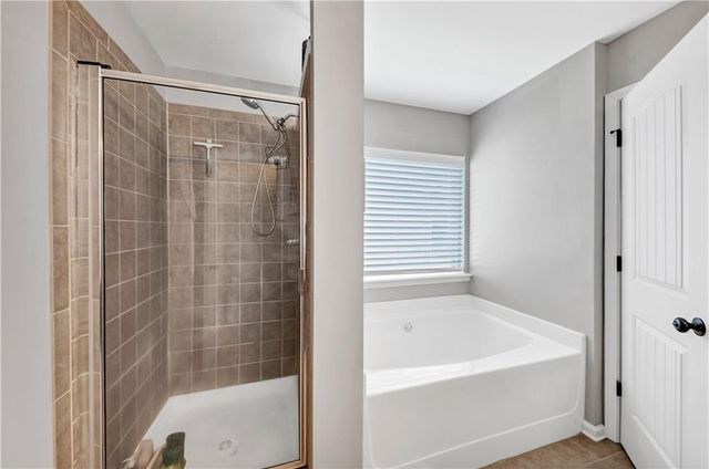 210 Creek View Lane, Acworth, GA 30102
