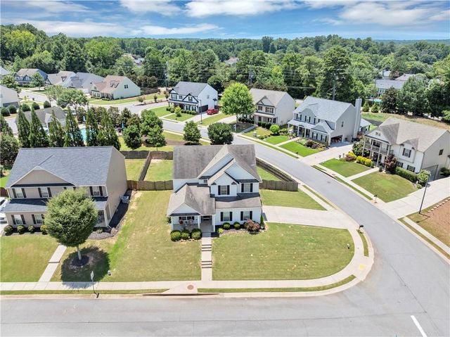 210 Creek View Lane, Acworth, GA 30102