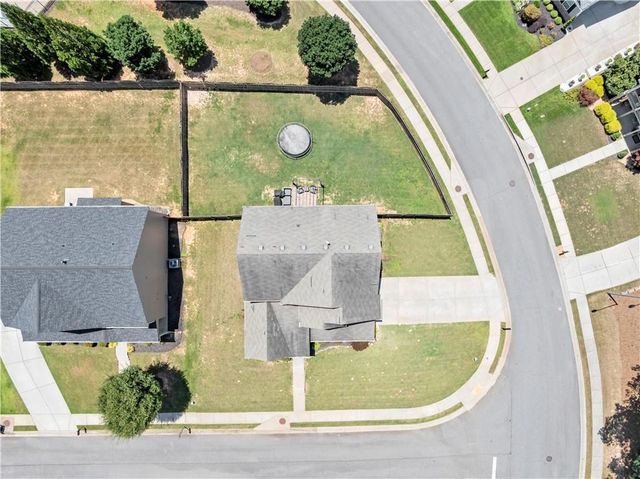 210 Creek View Lane, Acworth, GA 30102