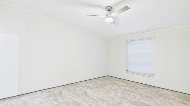 623 Barn Road, Bonneau, SC 29431