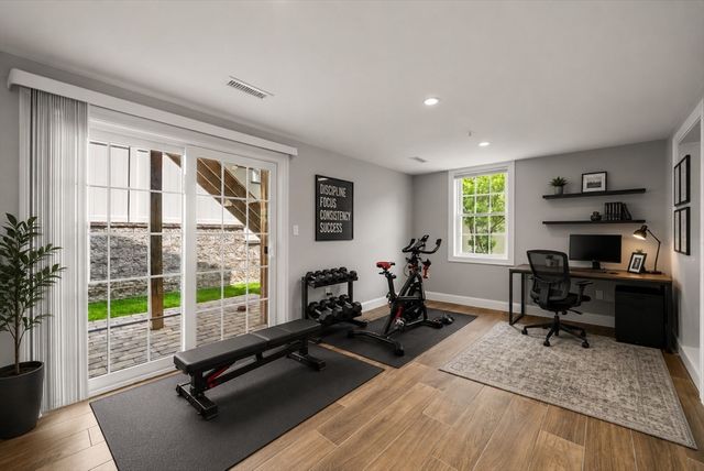 61 Valley St 1, Wakefield, MA 01880