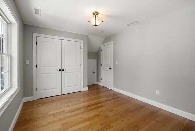 61 Valley St 1, Wakefield, MA 01880