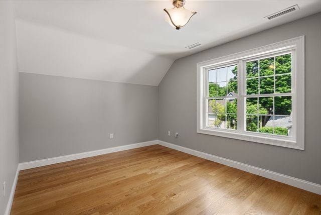 61 Valley St 1, Wakefield, MA 01880