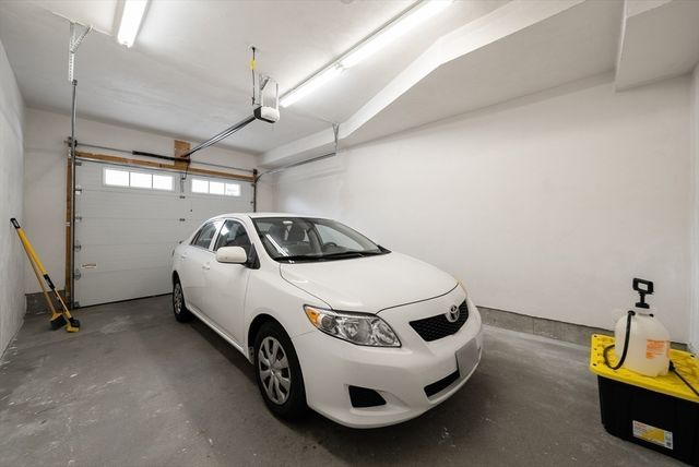 61 Valley St 1, Wakefield, MA 01880