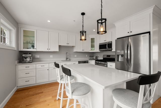 61 Valley St 1, Wakefield, MA 01880