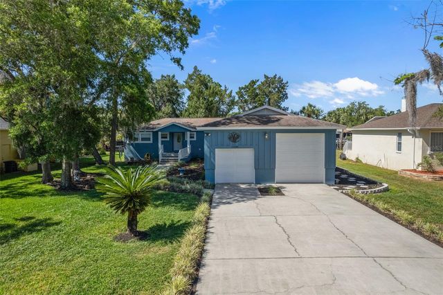 11430 W WATERWAY DRIVE, Homosassa, FL 34448
