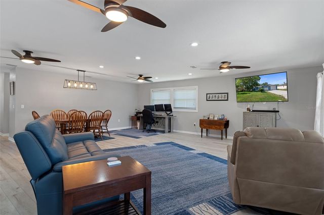 11430 W WATERWAY DRIVE, Homosassa, FL 34448