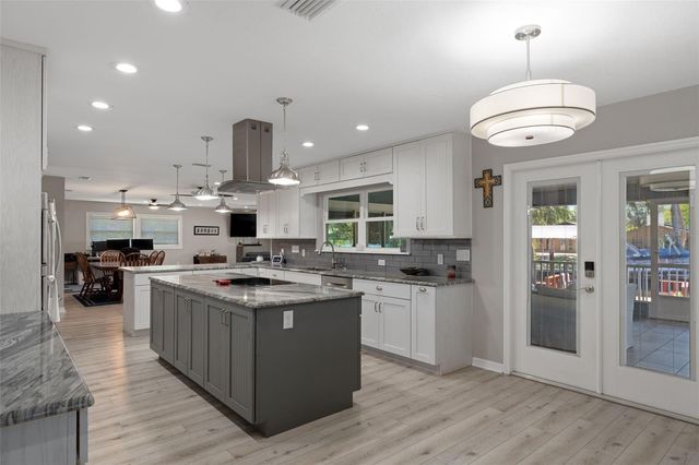 11430 W WATERWAY DRIVE, Homosassa, FL 34448
