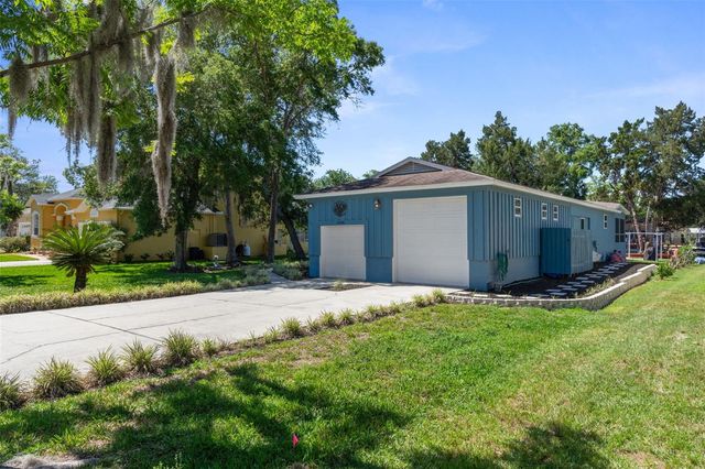 11430 W WATERWAY DRIVE, Homosassa, FL 34448