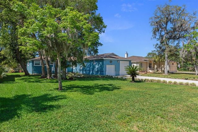 11430 W WATERWAY DRIVE, Homosassa, FL 34448