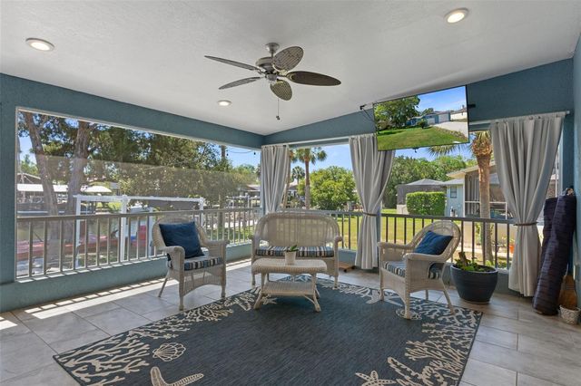 11430 W WATERWAY DRIVE, Homosassa, FL 34448