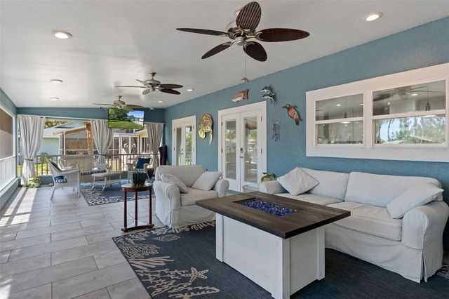 11430 W WATERWAY DRIVE, Homosassa, FL 34448