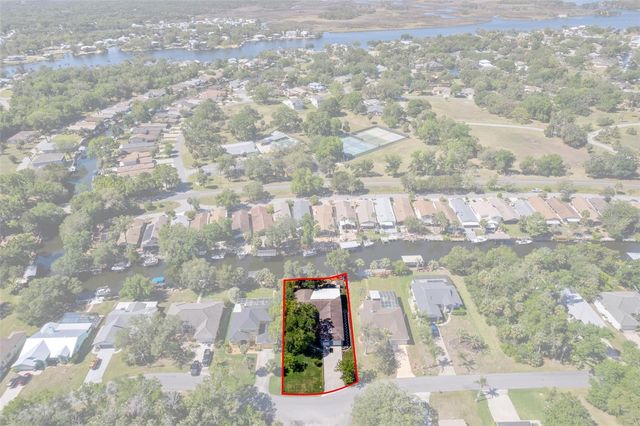 11430 W WATERWAY DRIVE, Homosassa, FL 34448