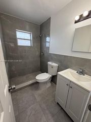 749 NW 3rd Ave 1-6, Fort Lauderdale, FL 33311