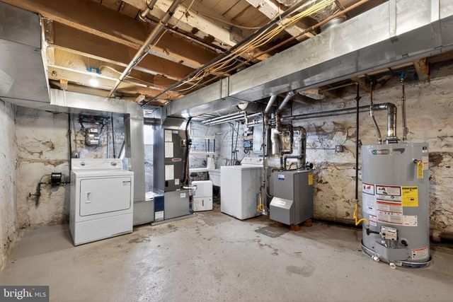 3067 ALMOND ST, Philadelphia, PA 19134