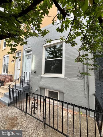 743 N 39TH ST, Philadelphia, PA 19104