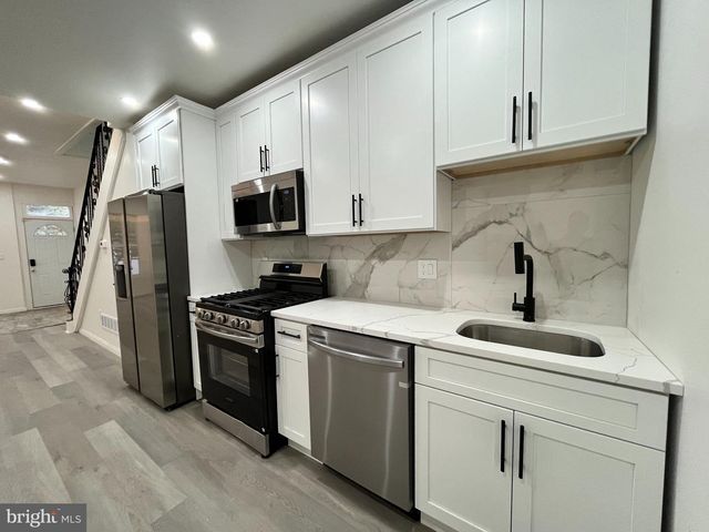 743 N 39TH ST, Philadelphia, PA 19104