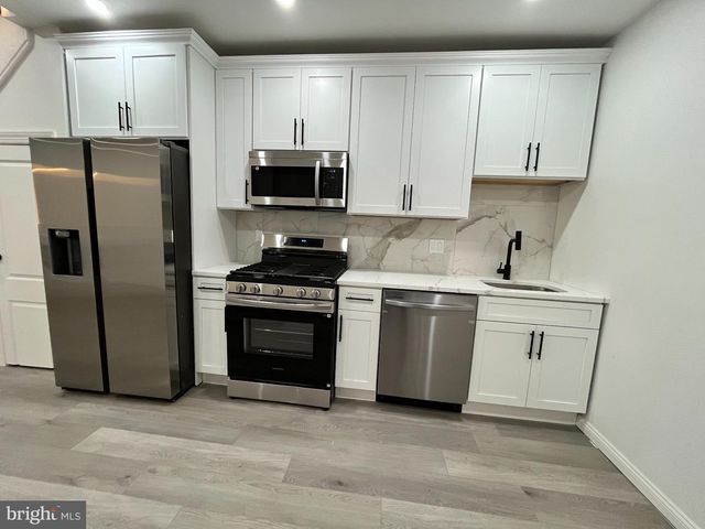 743 N 39TH ST, Philadelphia, PA 19104