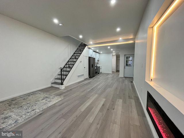743 N 39TH ST, Philadelphia, PA 19104