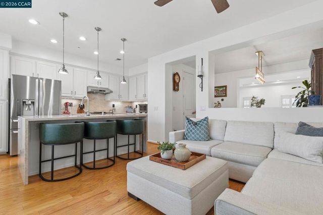 4483 Brannigan St, Dublin, CA 94568