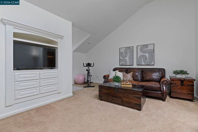 4483 Brannigan St, Dublin, CA 94568