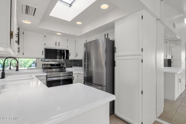 1370 N TAMARISK Drive, Chandler, AZ 85224