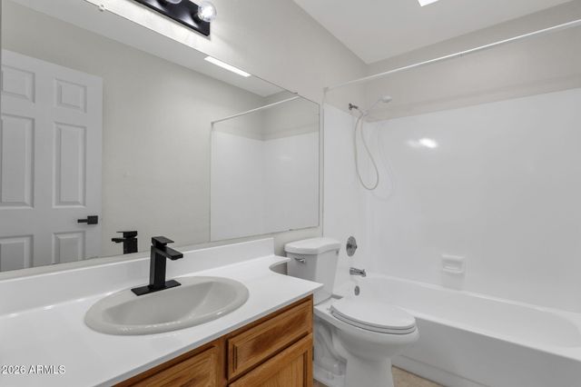 1370 N TAMARISK Drive, Chandler, AZ 85224