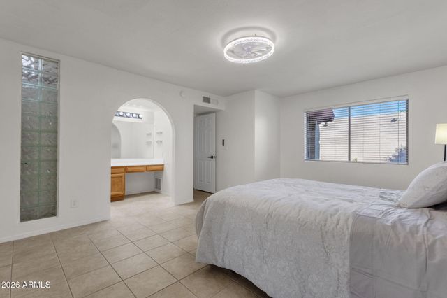 1370 N TAMARISK Drive, Chandler, AZ 85224