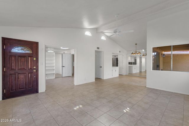 1370 N TAMARISK Drive, Chandler, AZ 85224