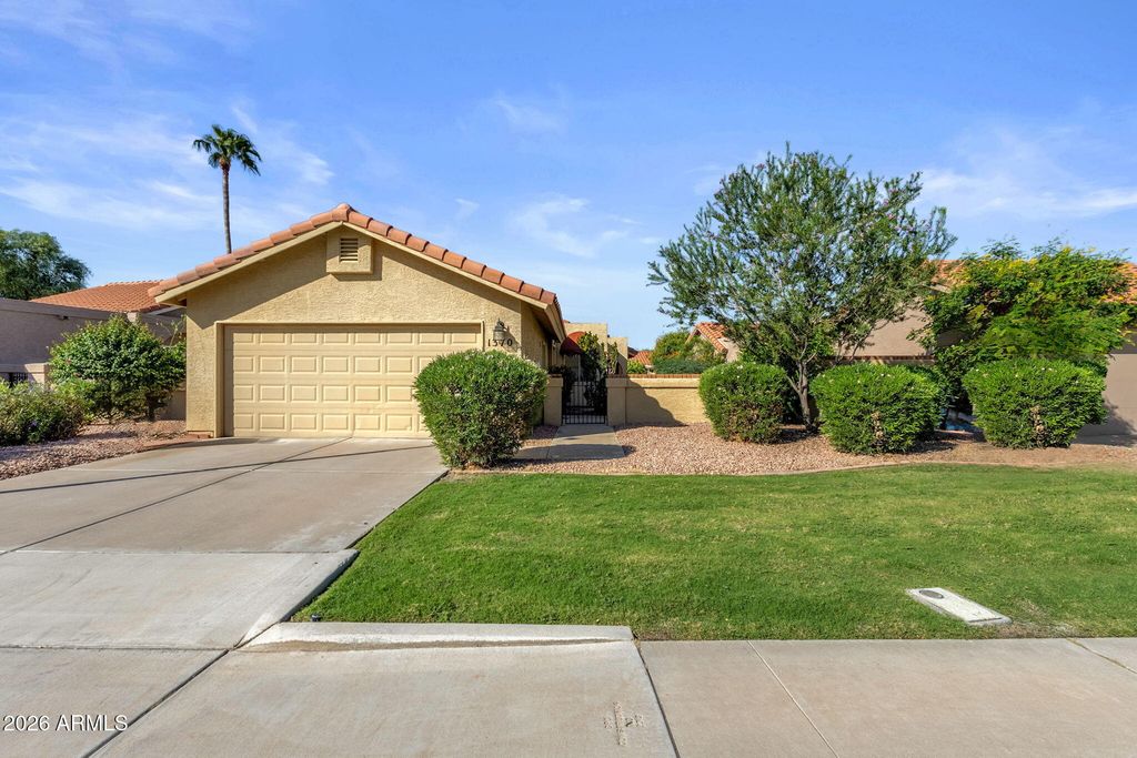 1370 N TAMARISK Drive, Chandler, AZ 85224